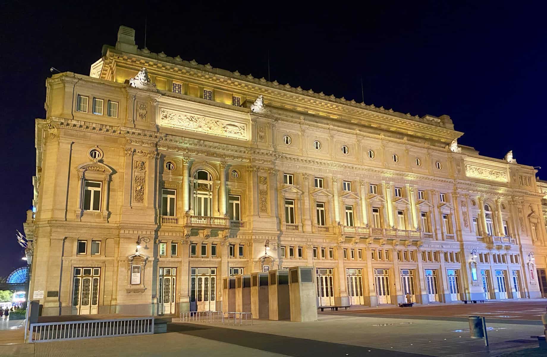 Must Try Experiences in Buenos Aires - photo by Lisa Soots