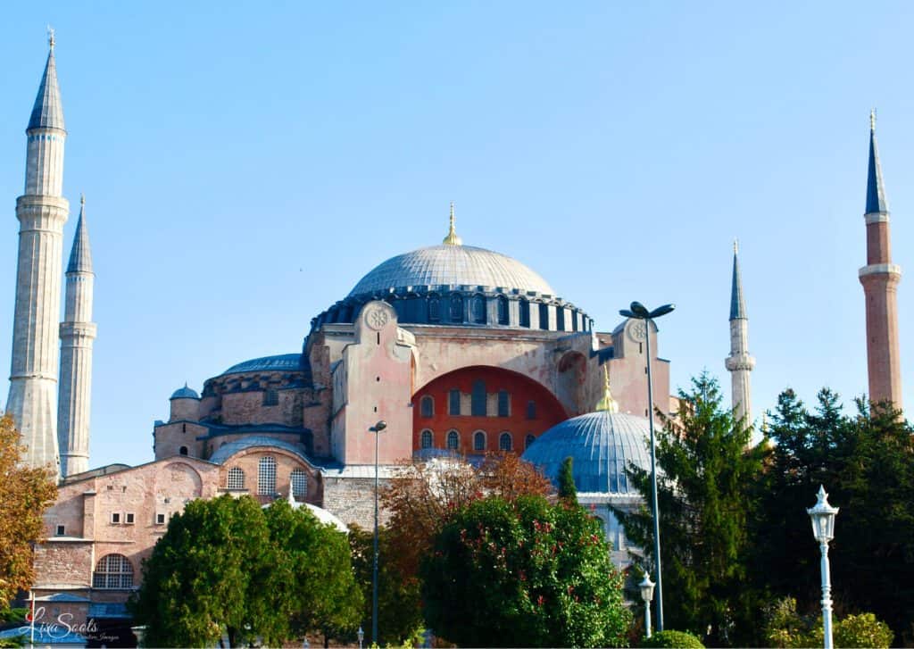 Beautiful Must See Destinations - Istanbul 