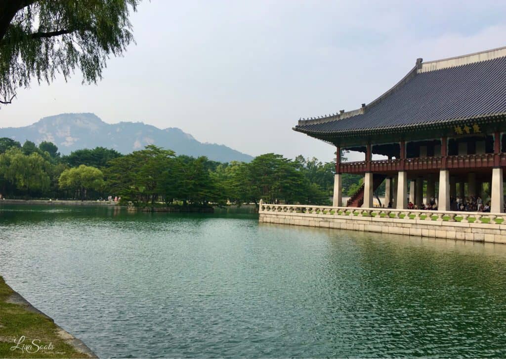 Beautiful Must See Destinations - Seoul