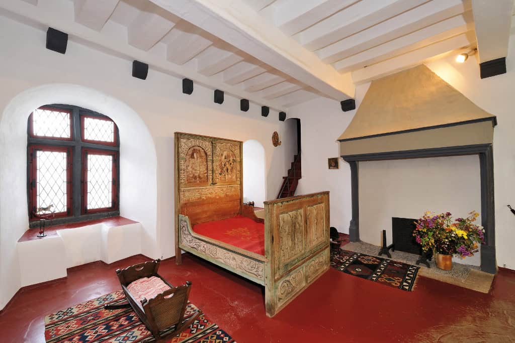 Visiting Burg Eltz Castle- Countess' Bedroom