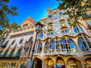 Must See Places  in Barcelona - Casa Battlo, photo by Lisa Soots