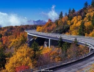 Blue Ridge Parkway Photo Spots - Linn Cove Viaduct